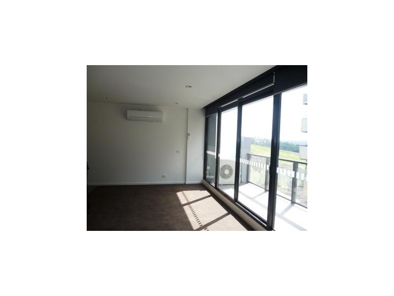 16 La Scala Avenue, Maribyrnong VIC 3032