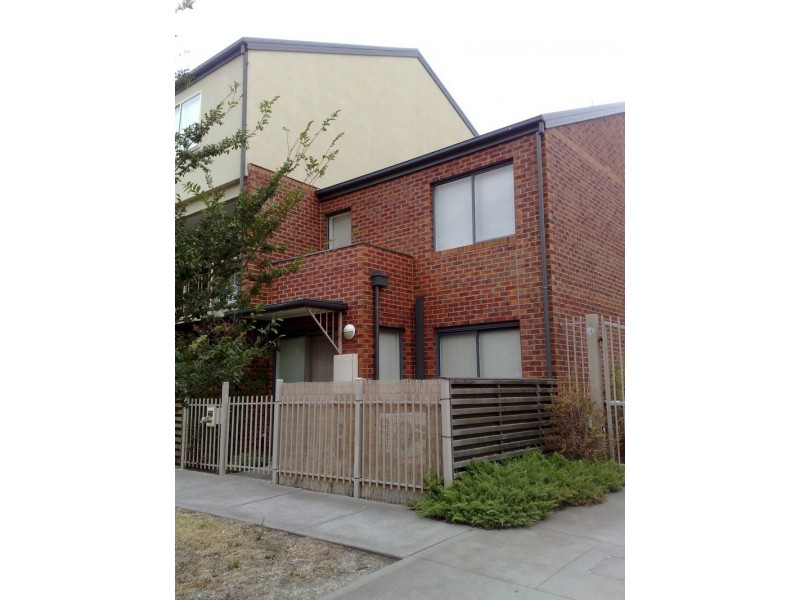 28 Village Way, Maribyrnong VIC 3032
