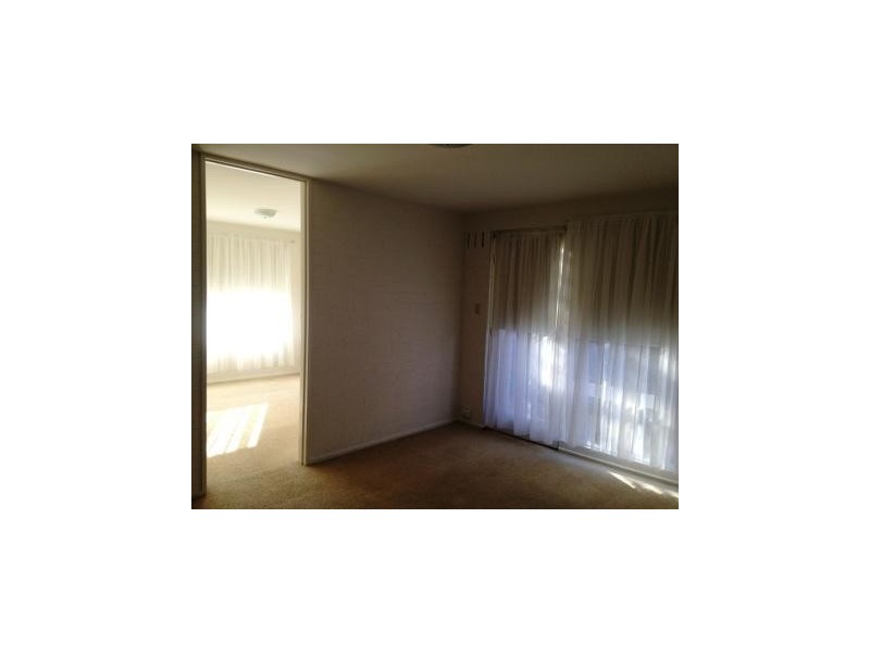 4/29  Raleigh Street, Essendon VIC 3040