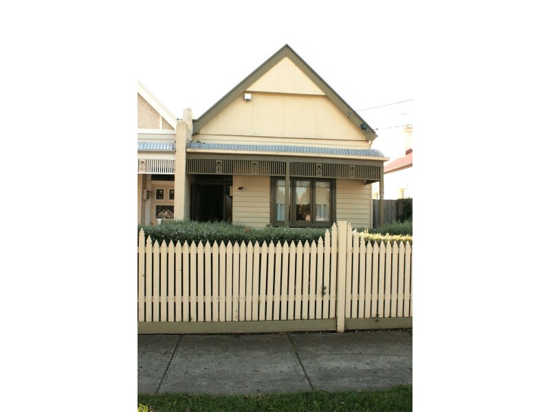 164 St. Leonards Road, Ascot Vale VIC 3032