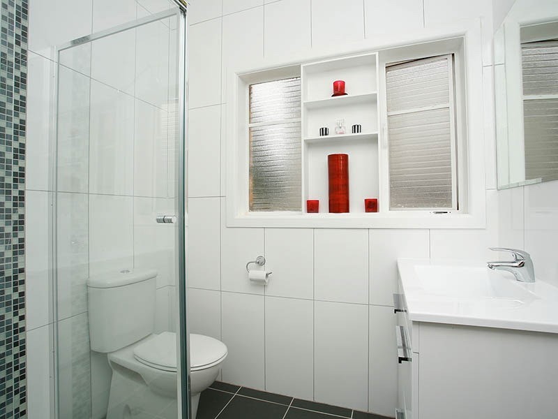 8  Warrs Road, Maribyrnong VIC 3032