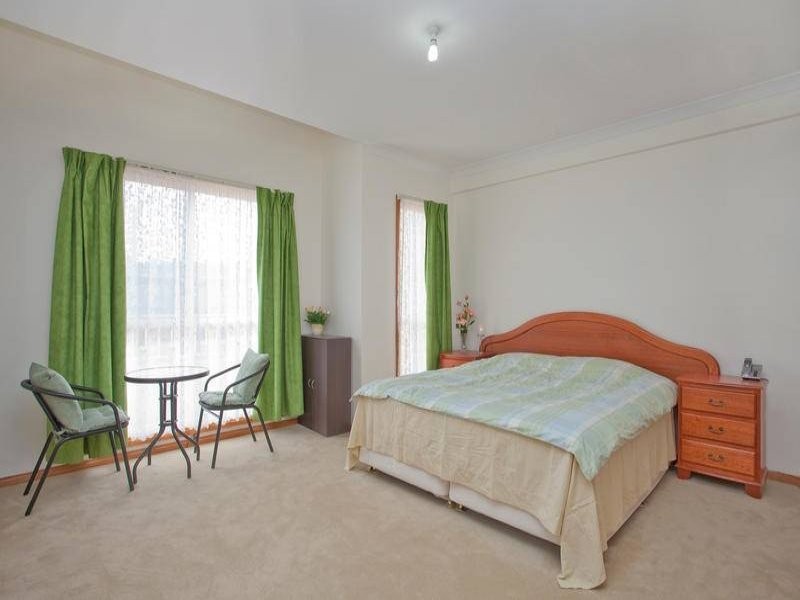 2/86  Raleigh Road, Maribyrnong VIC 3032