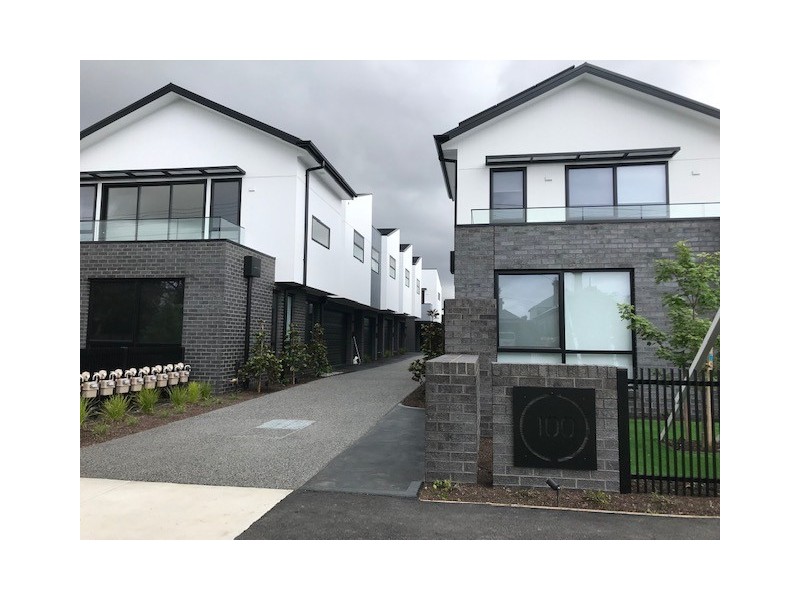 11/100 The Parade, Ascot Vale VIC 3032