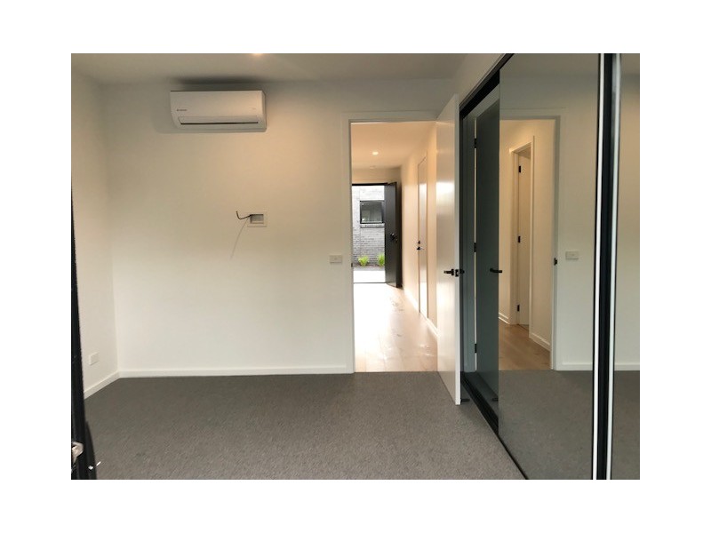 11/100 The Parade, Ascot Vale VIC 3032