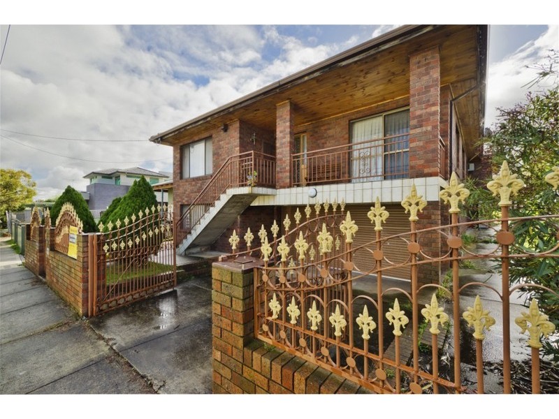 20 Irvine Crescent, Brunswick West VIC 3055