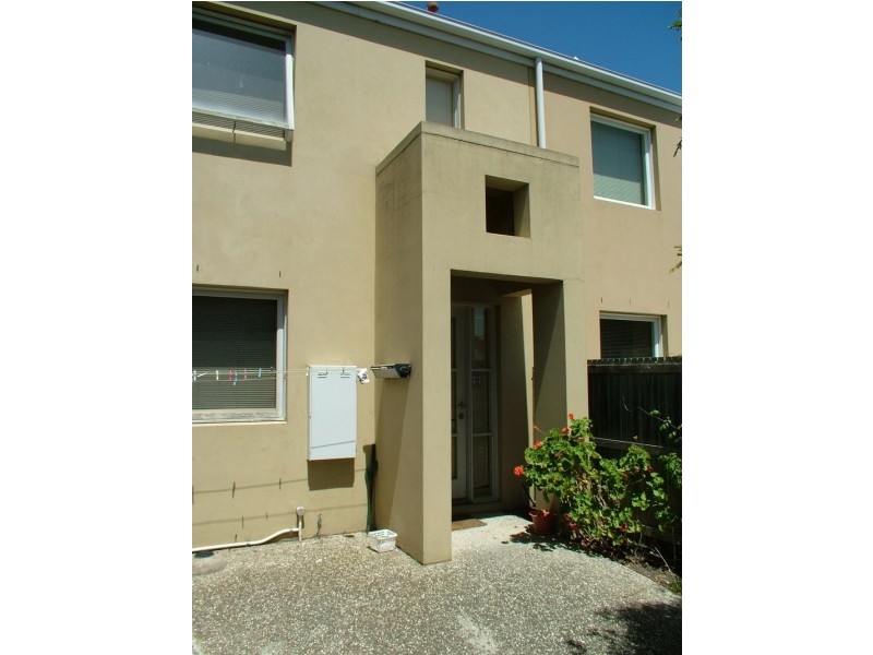 44  Maloney Street, Kensington VIC 3031