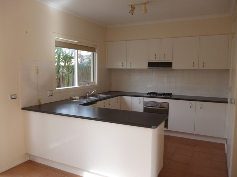 22 Waterford Avenue, Maribyrnong VIC 3032
