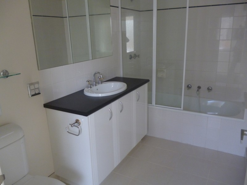 22 Waterford Avenue, Maribyrnong VIC 3032