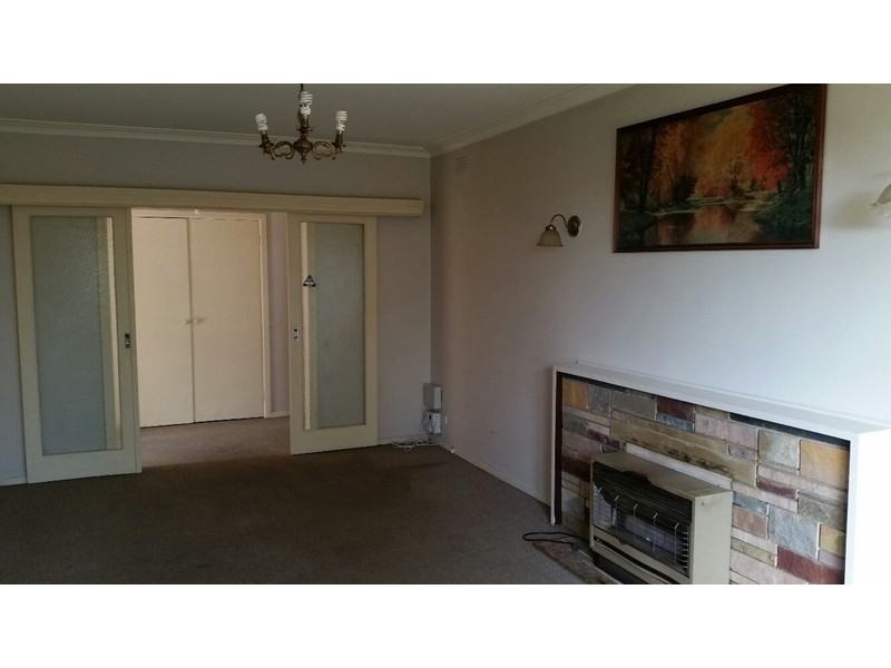4 Ian Crescent, Airport West VIC 3042