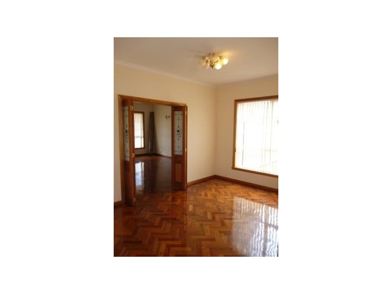 1 Summit Rise, Maribyrnong VIC 3032