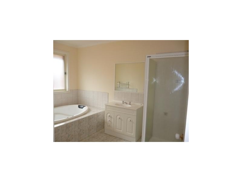 1 Summit Rise, Maribyrnong VIC 3032