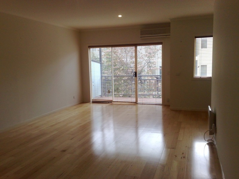 15 Cavalry Circuit, Maribyrnong VIC 3032