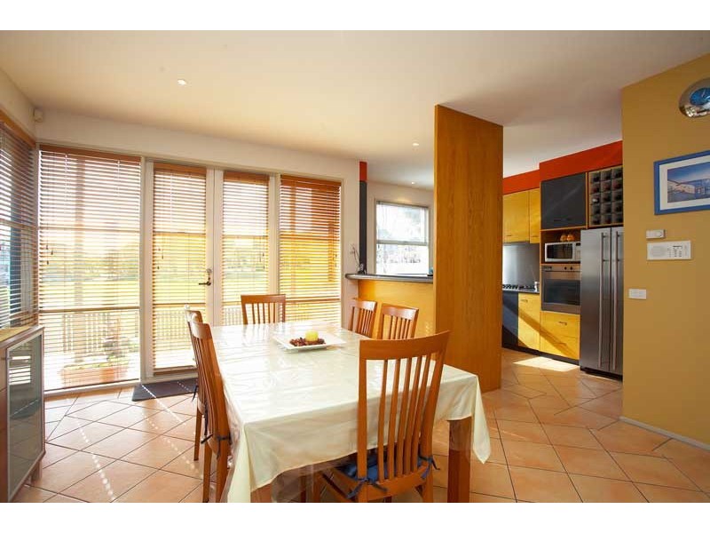 11 Frangipani Lane, Maribyrnong VIC 3032