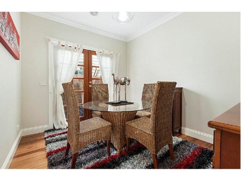 16  St Leonards Road, Ascot Vale VIC 3032