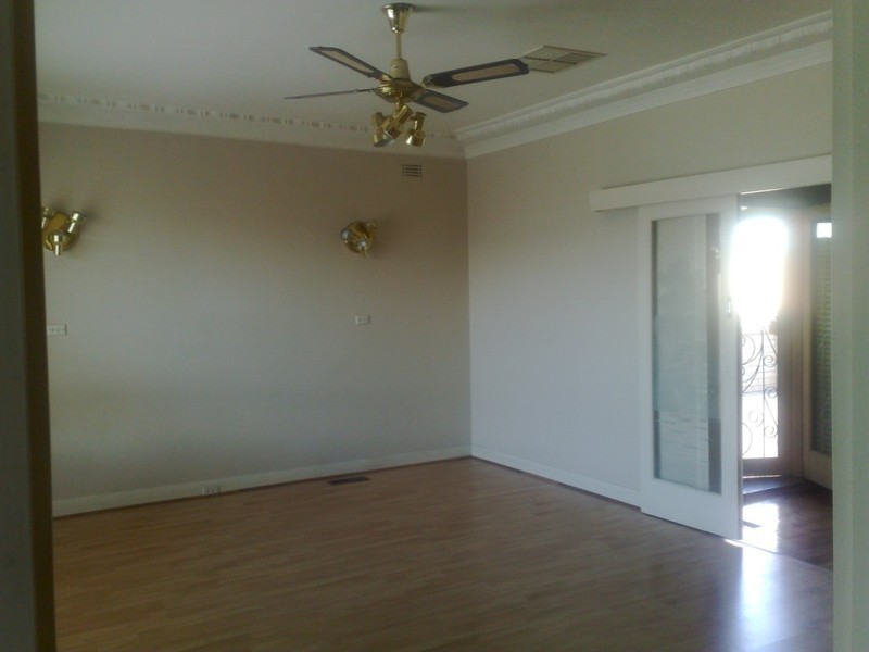 81  Raleigh Road, Maribyrnong VIC 3032