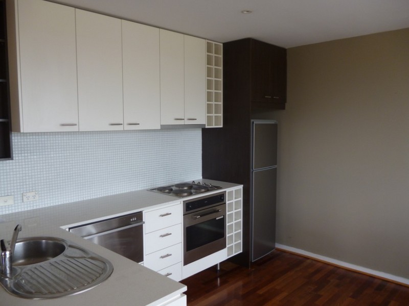 13/1  Grandview Avenue, Maribyrnong VIC 3032