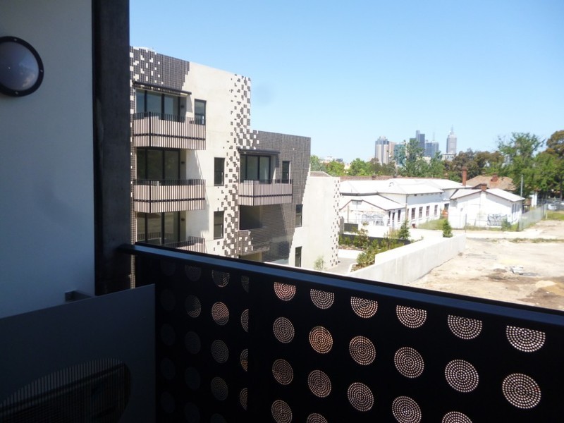207/81 Cemetery Road East, Carlton VIC 3053