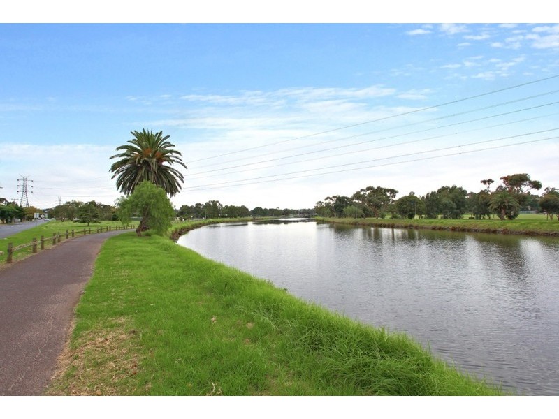 9/7 Grandview Avenue, Maribyrnong VIC 3032