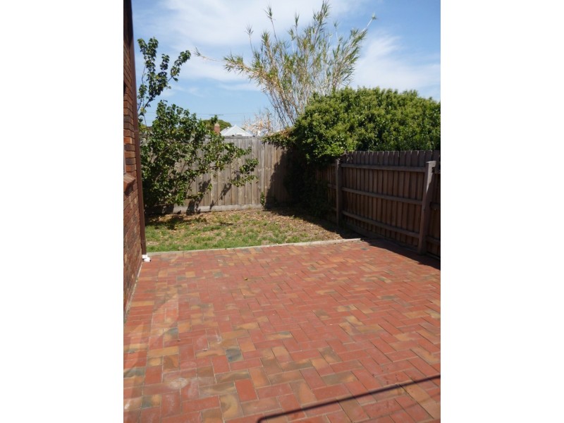 4/105 St Leonards Road, Ascot Vale VIC 3032