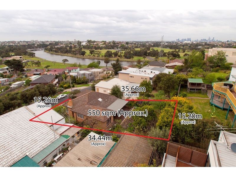 17 Hillside Crescent, Maribyrnong VIC 3032