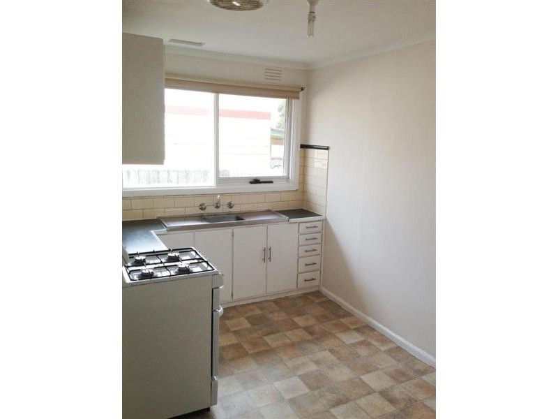 2/95  Charles Street, Ascot Vale VIC 3032