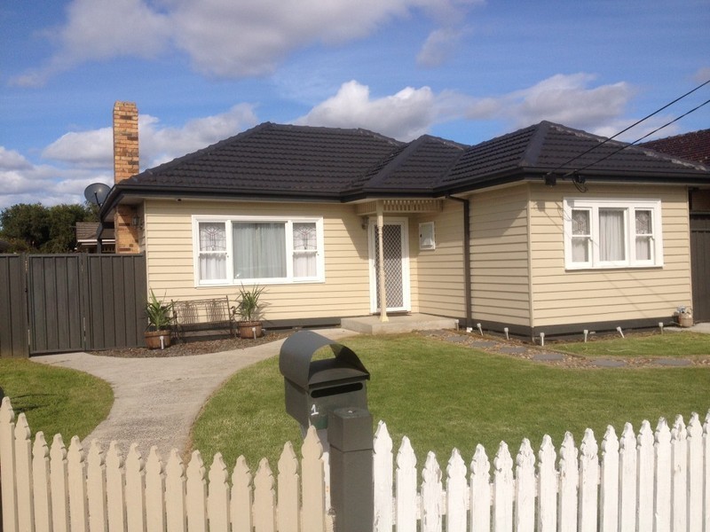 1 Melbourne Avenue, Glenroy VIC 3046