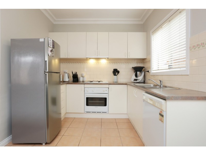 2/43 Hurtle Street, Ascot Vale VIC 3032