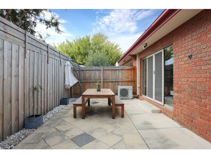 2/43 Hurtle Street, Ascot Vale VIC 3032