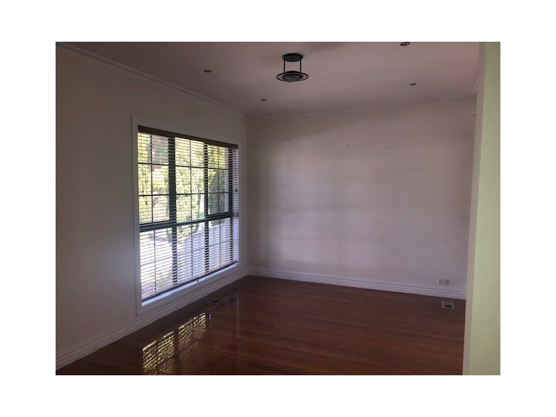 5 Sandpiper Grove, Maribyrnong VIC 3032