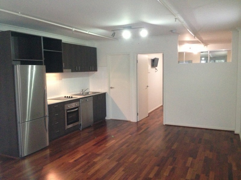 10 Swallow Lane, Footscray VIC 3011