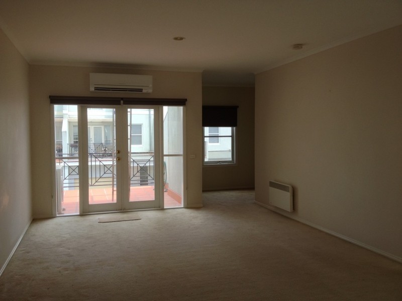 57 Willis Street, Kensington VIC 3031