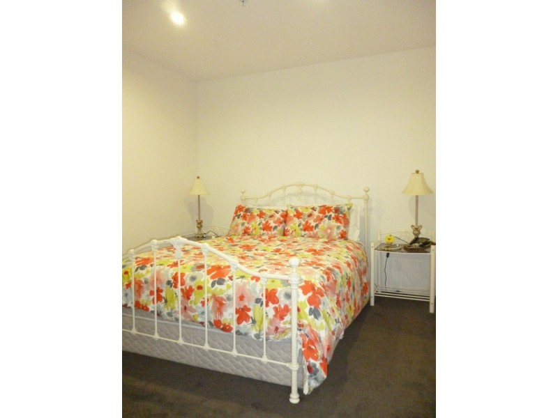 1/30 La Scala Avenue, Maribyrnong VIC 3032