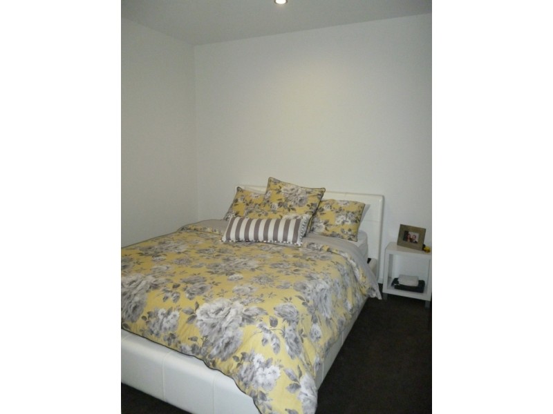 1/30 La Scala Avenue, Maribyrnong VIC 3032