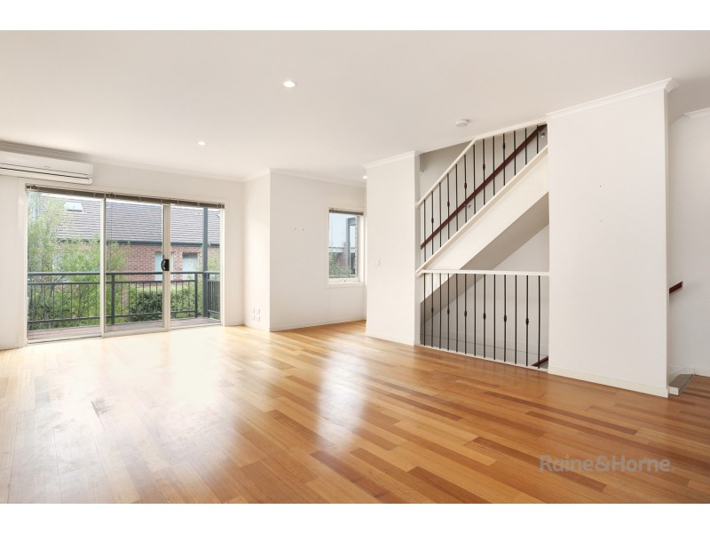 18 Rimfire Walk, Maribyrnong VIC 3032