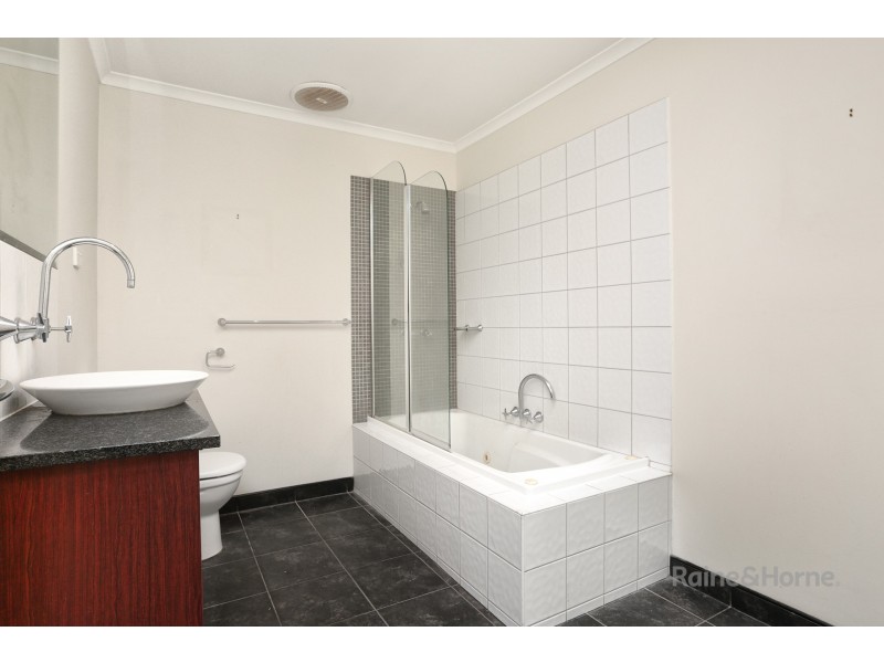 18 Rimfire Walk, Maribyrnong VIC 3032