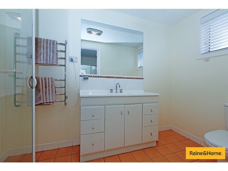 2 Navy Close, Maribyrnong VIC 3032