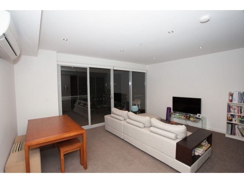 18/17 Eucalyptus Drive, Maidstone VIC 3012