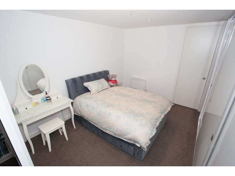 18/17 Eucalyptus Drive, Maidstone VIC 3012