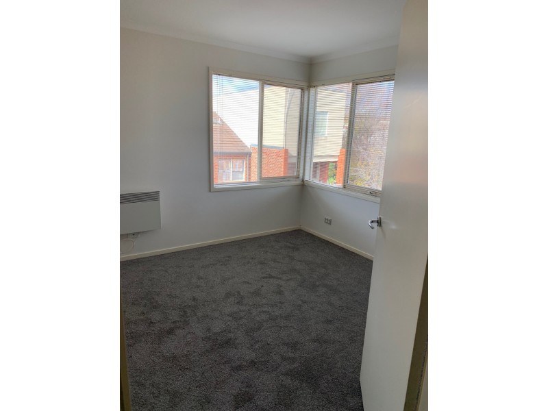 9 Ribbony Walk, Maribyrnong VIC 3032