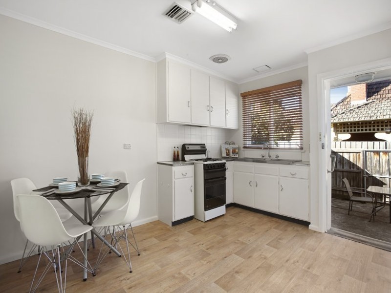 2/12  Ardmillan Road, Moonee Ponds VIC 3039