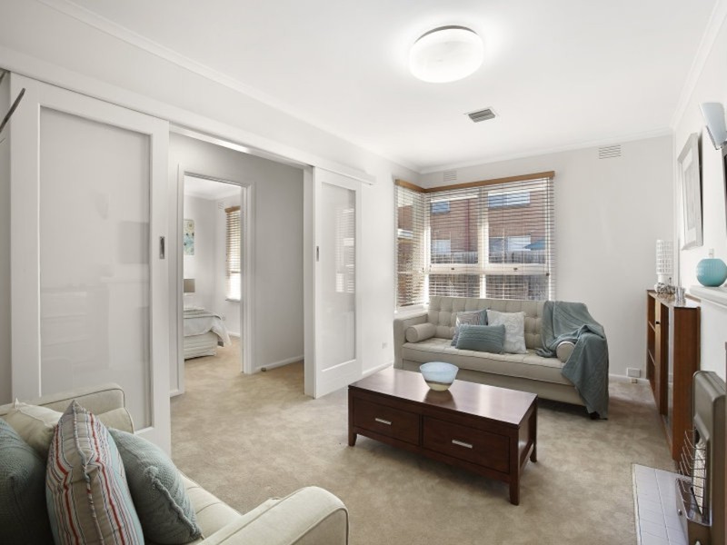 2/12  Ardmillan Road, Moonee Ponds VIC 3039