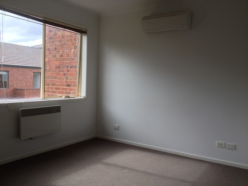 17 Ribbony Walk, Maribyrnong VIC 3032