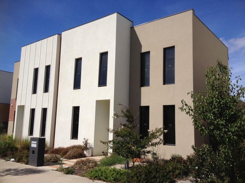 8 Beaurepaire Parade, Footscray VIC 3011