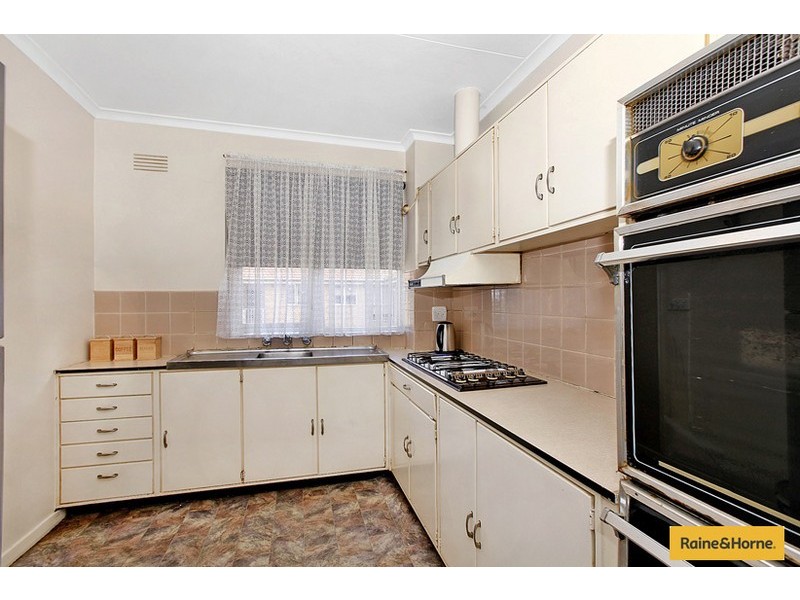 9/64 Holmes Road, Moonee Ponds VIC 3039