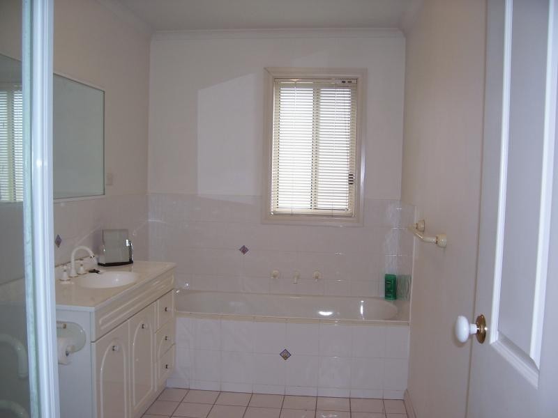 1  Cypress Way, Maribyrnong VIC 3032