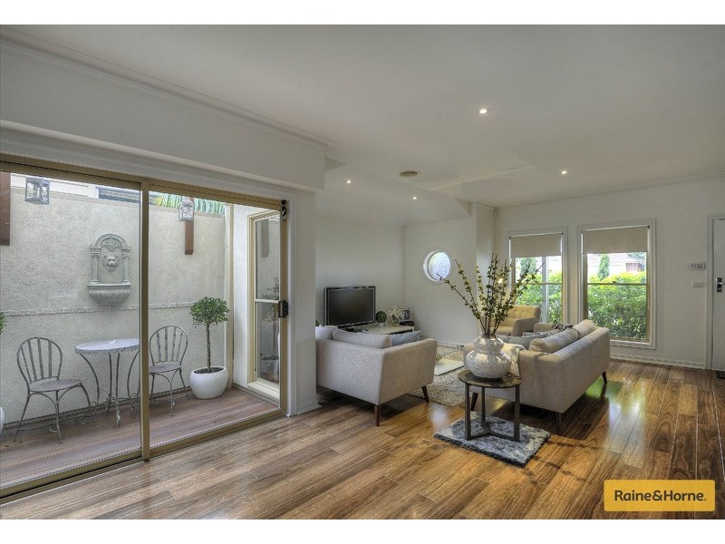 1/32 Epsom Road, Ascot Vale VIC 3032