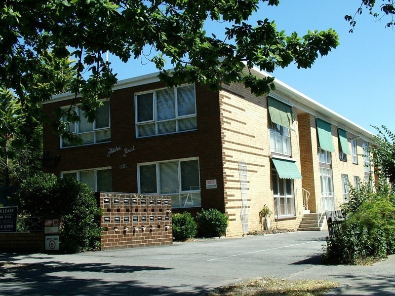 4/12 Fletcher Street, Essendon VIC 3040