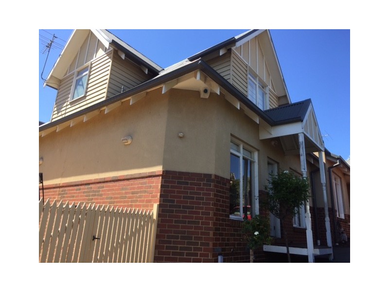 2/129 Raleigh Road, Maribyrnong VIC 3032