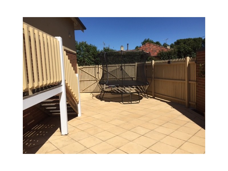 2/129 Raleigh Road, Maribyrnong VIC 3032