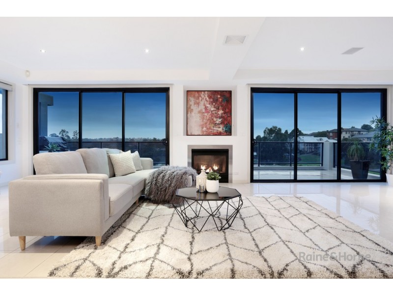 21 Saltwater Crescent, Maribyrnong VIC 3032